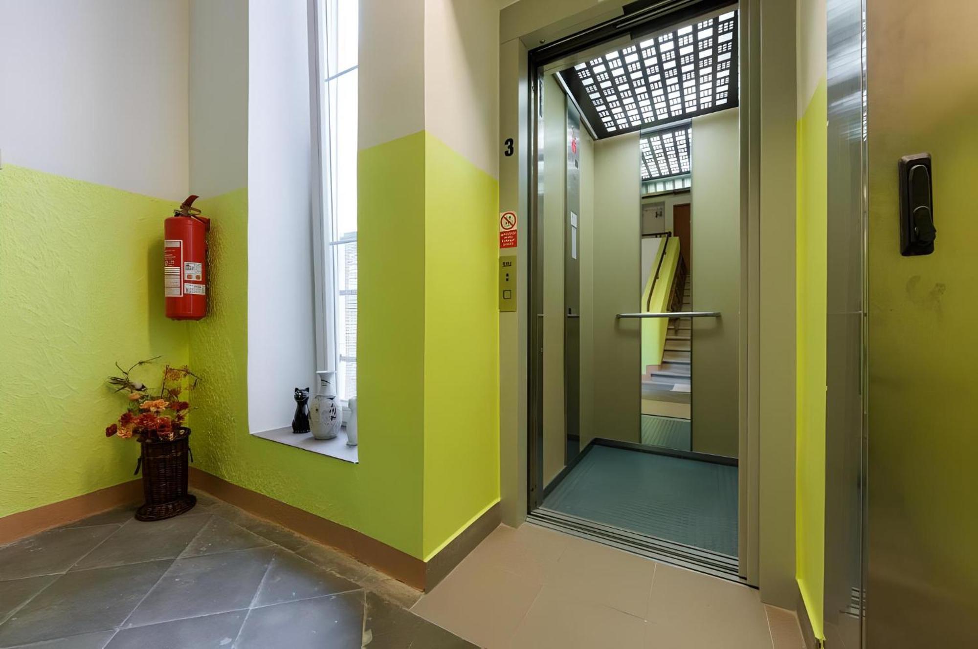 Promenade View Apartment Карлові Вари Екстер'єр фото